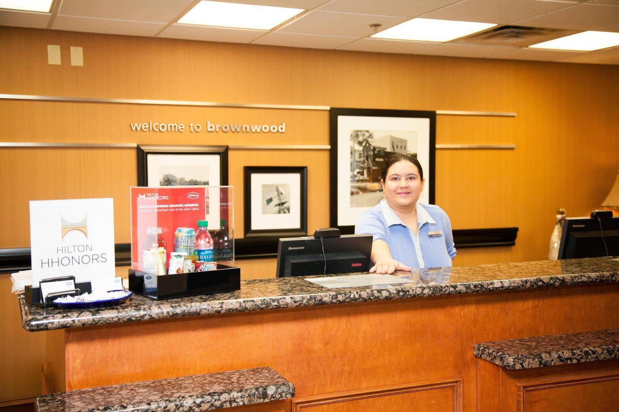 Hampton Inn Brownwood Buitenkant foto